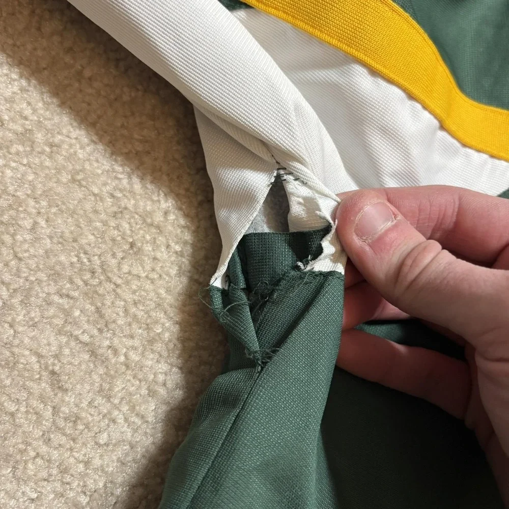 Green Bay Packers Jacket Mens‎ Large Green NFL Football Reebok Hooded Fleece